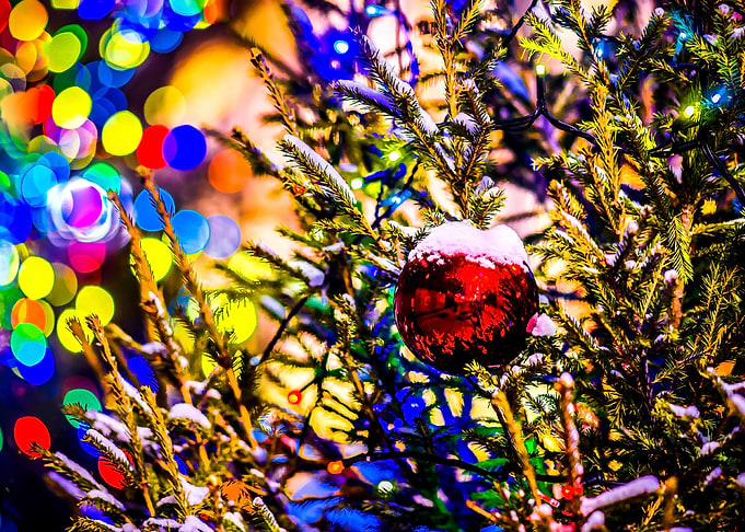 Red Ball Christmas Lights