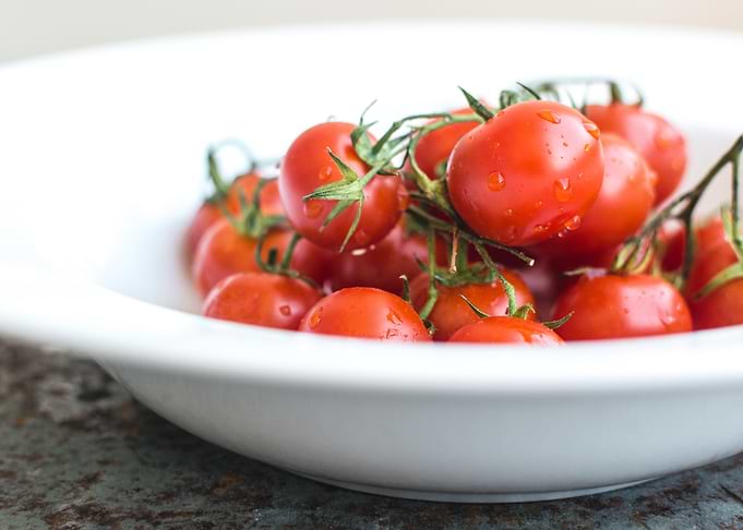 Close Up Tomatoe