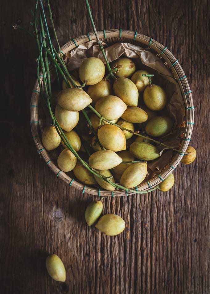 Baccaurea ramiflora fruit