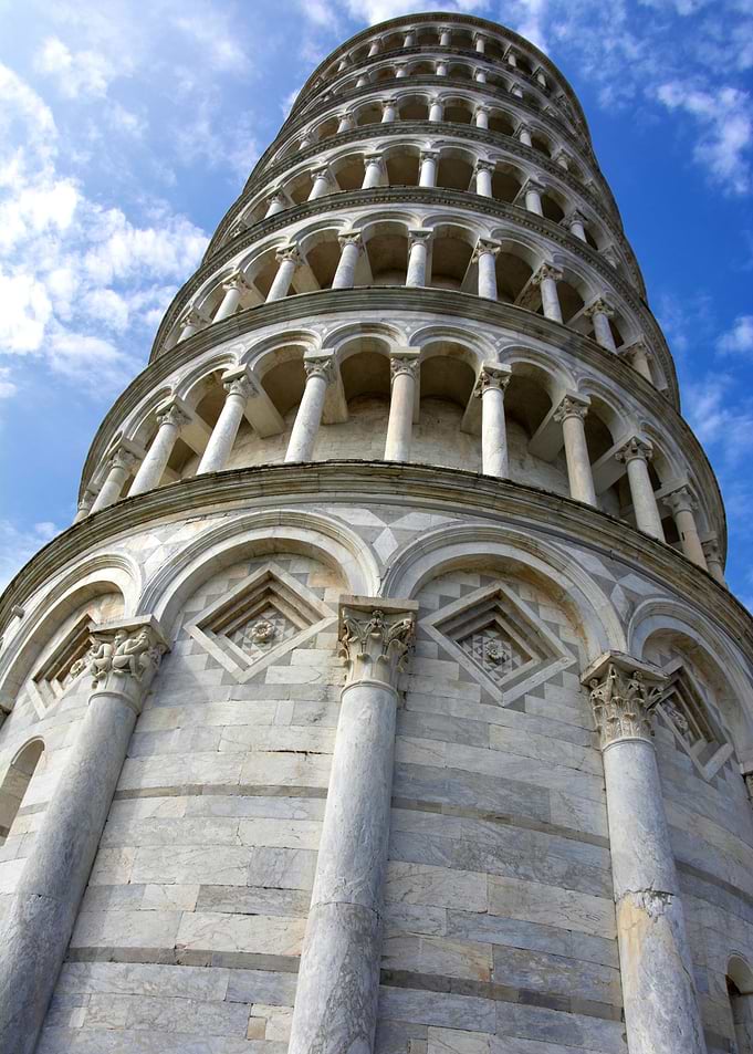 pisa leaning tower