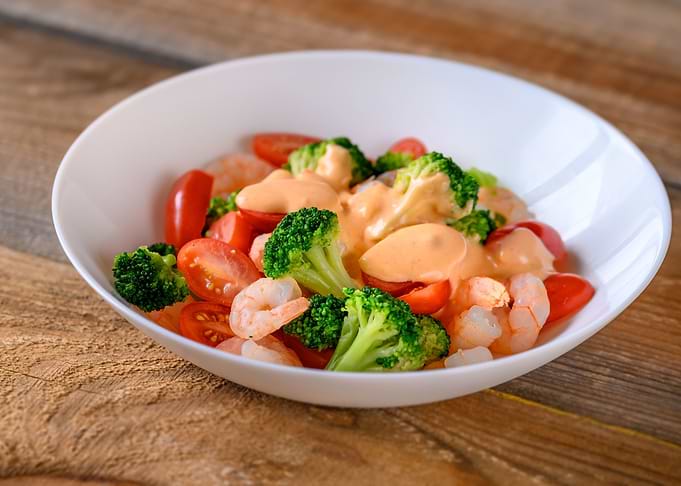 Salad with shrimps