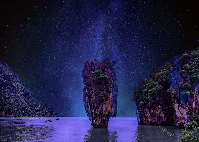 Asian sea and Milky Way