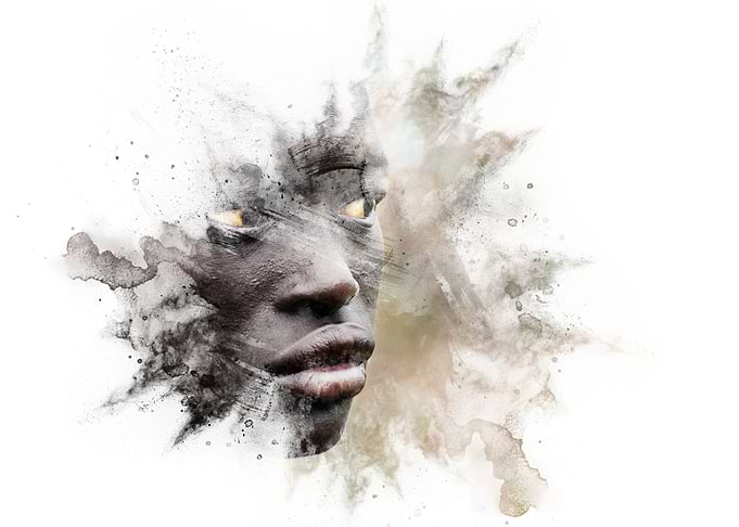 young mursi woman