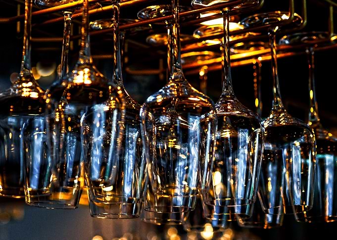 Hanging Wineglasses