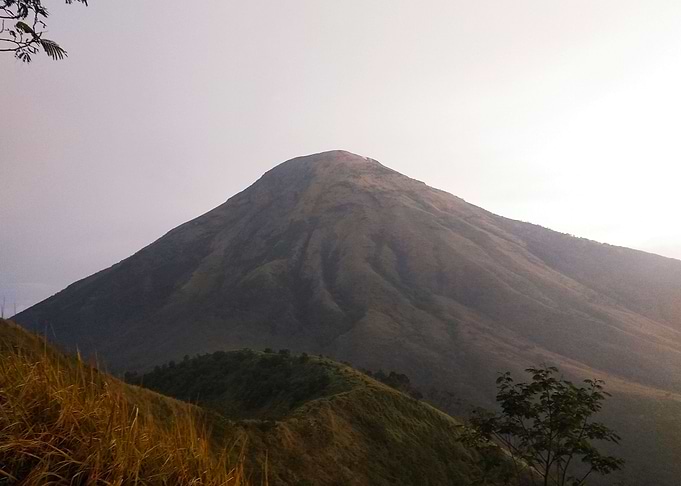 The dashing Mt Sindoro