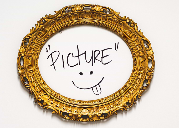 oval picture