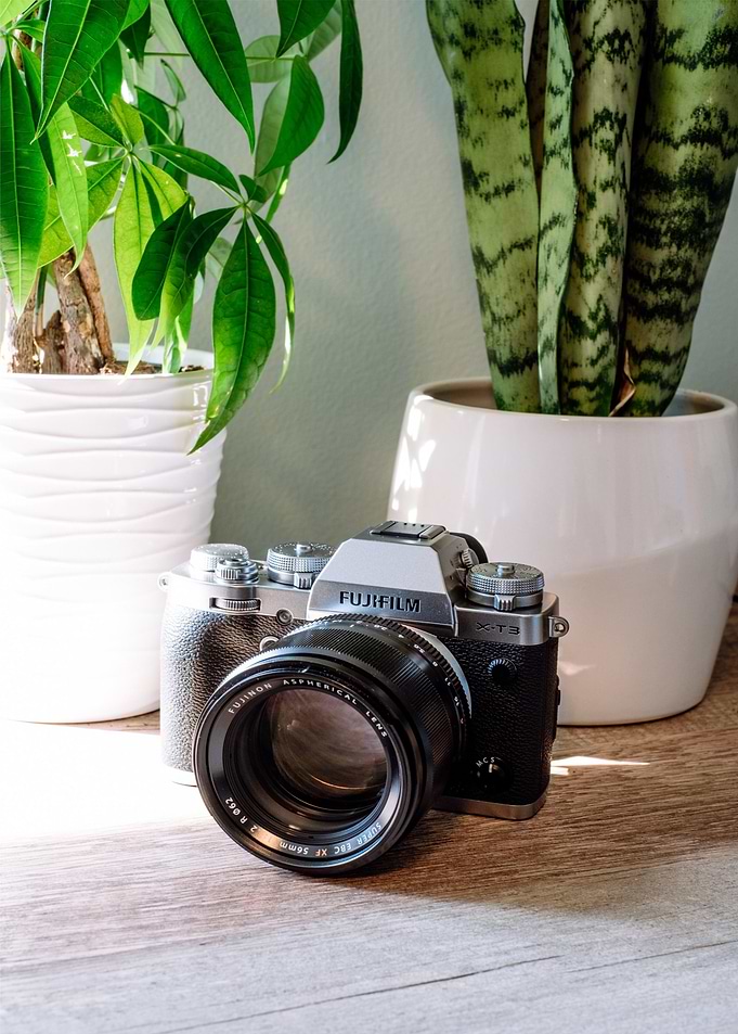dslr camera