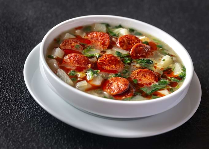 Caldo verde soup