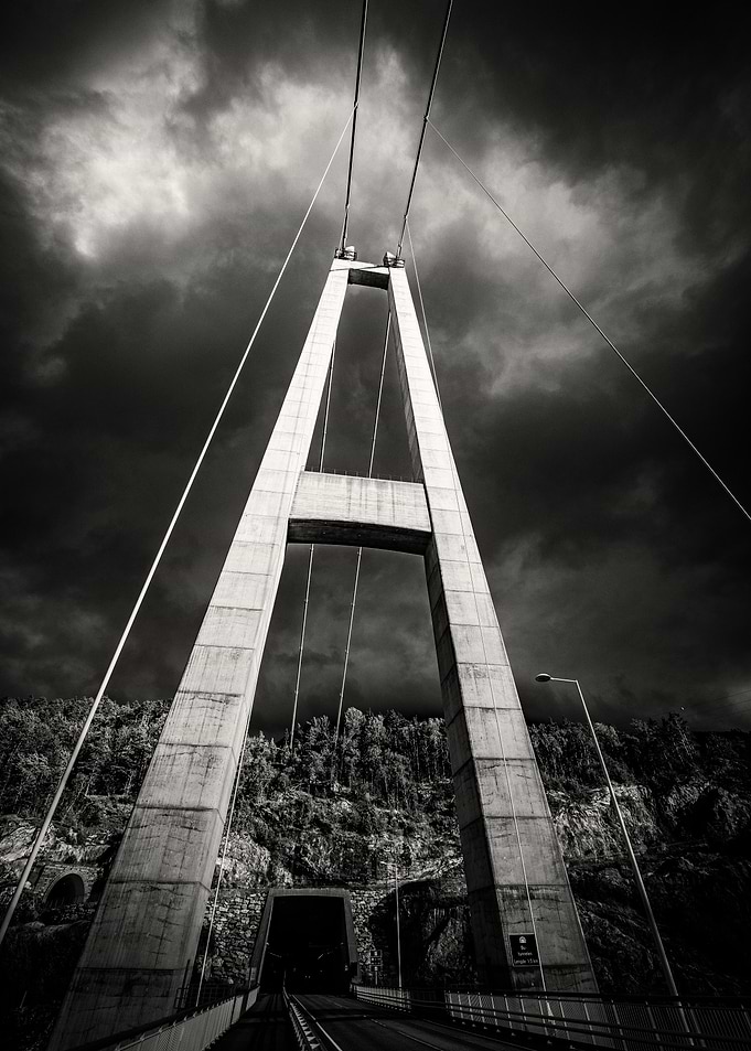 Hardanger bridge 3 bw
