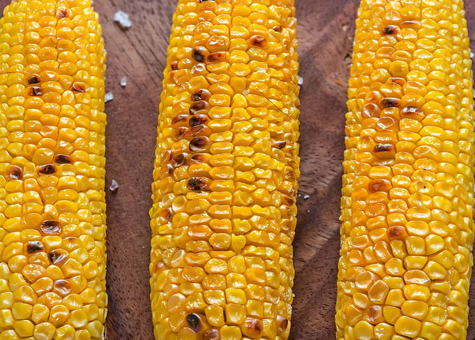 Grilled corn on the board