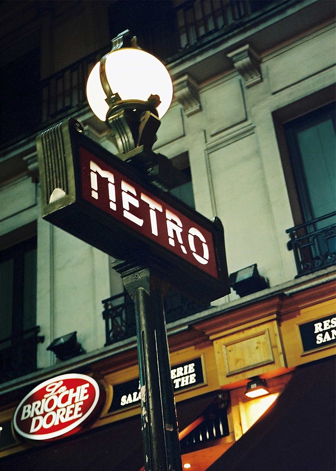 LIGHTED METRO