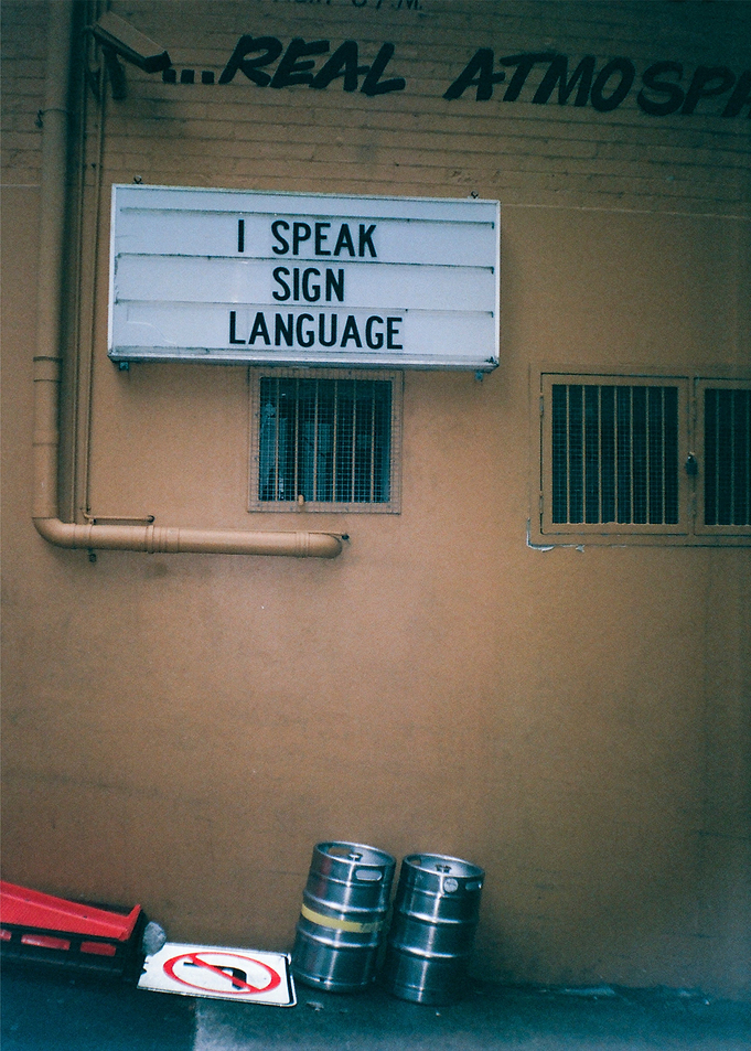 speak english