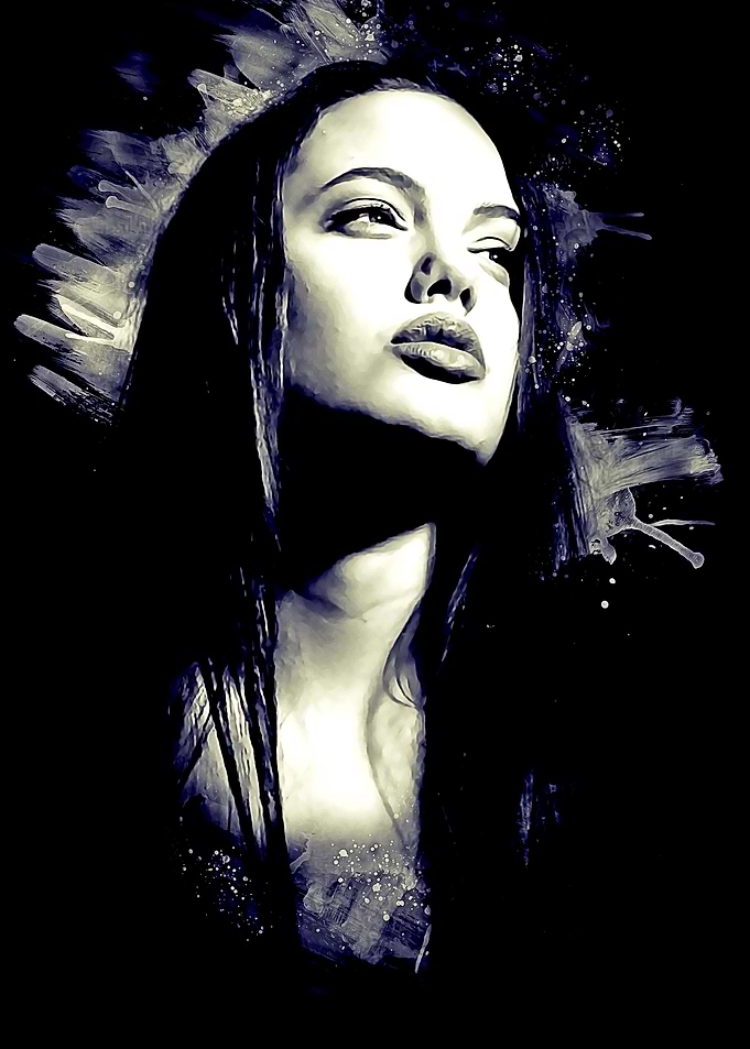 Angelina Jolie