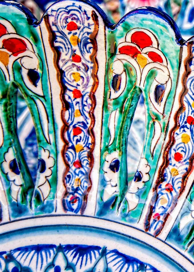 Abstract Plates Left