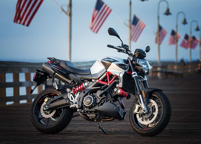 Aprilia Shiver 900