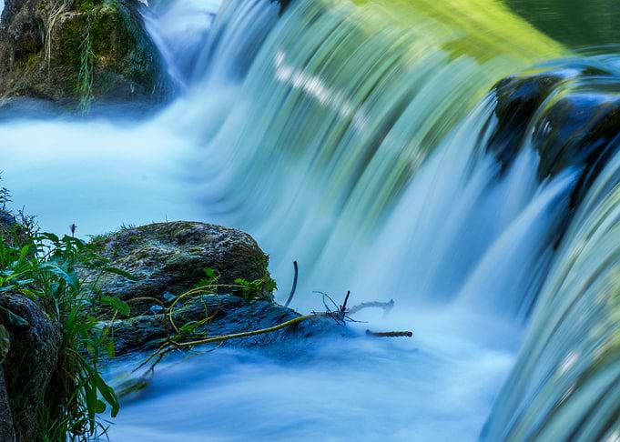 Rainbow waterfall detail