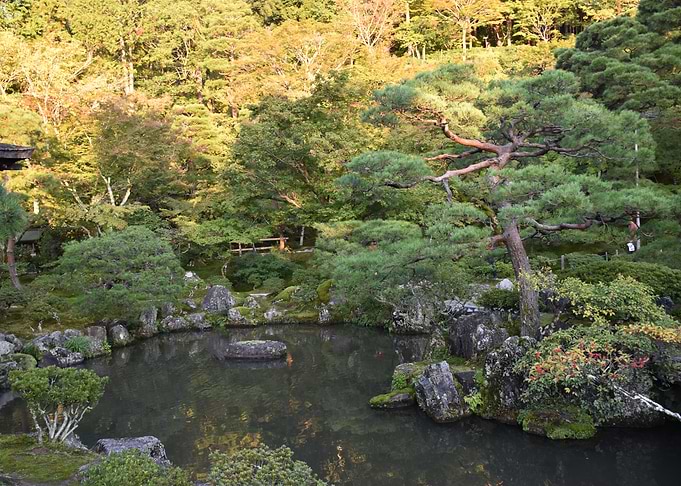 Jinkaku Garden
