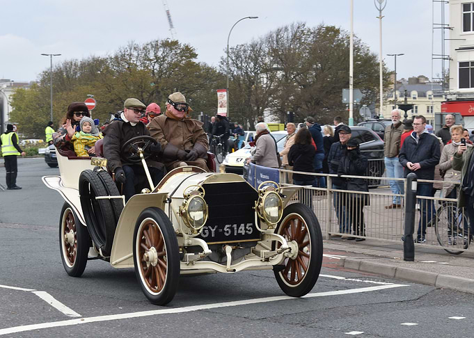 Veteran Car