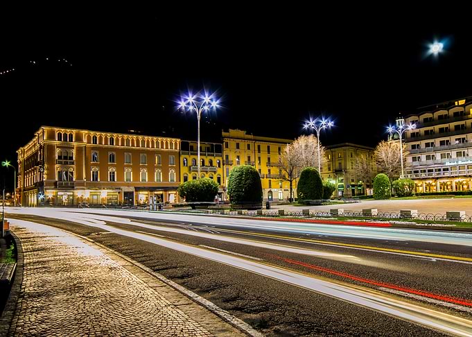 Como by night