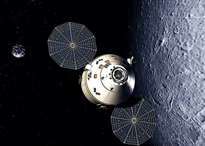 Dragon capsule to the moon