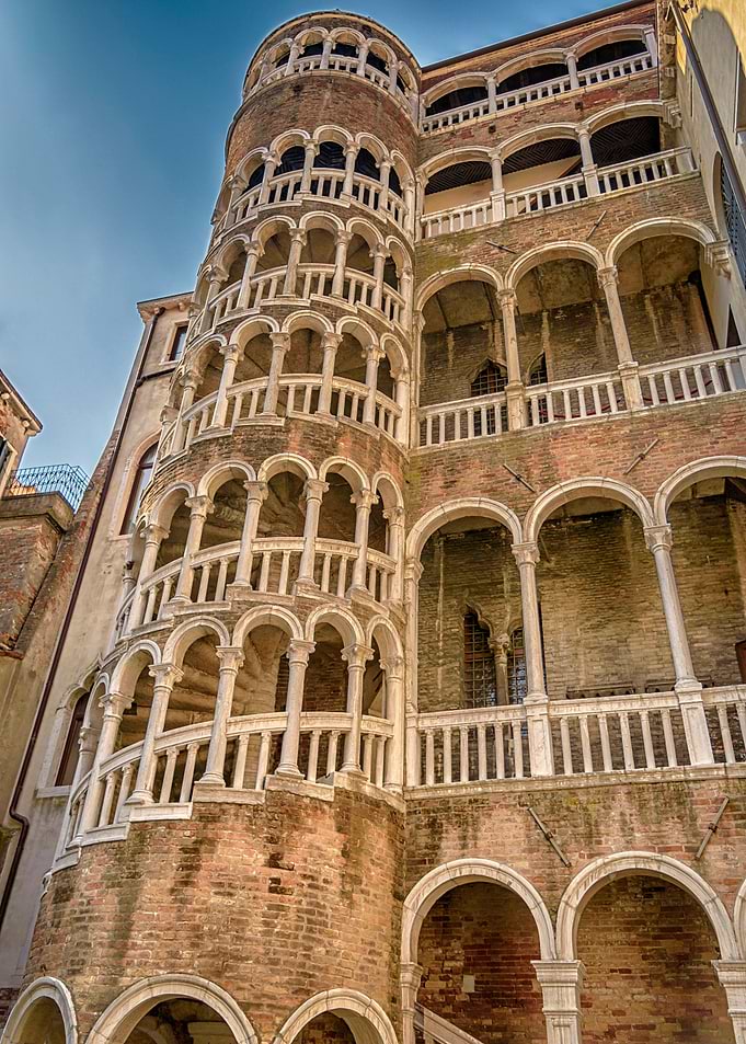 Scala Contarini del Bovolo