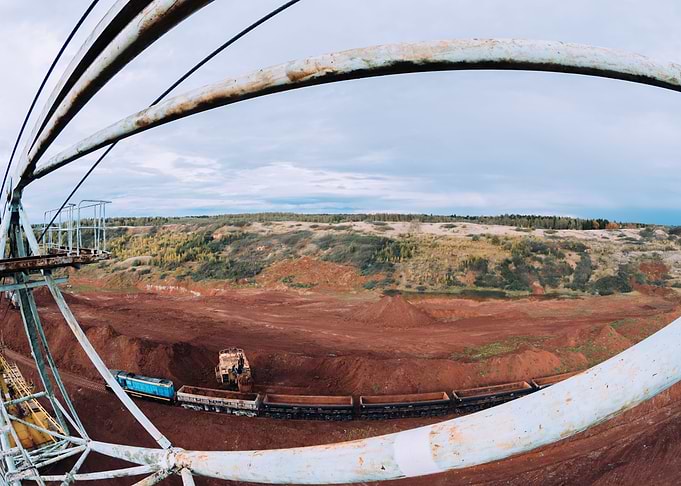 Train of red clay