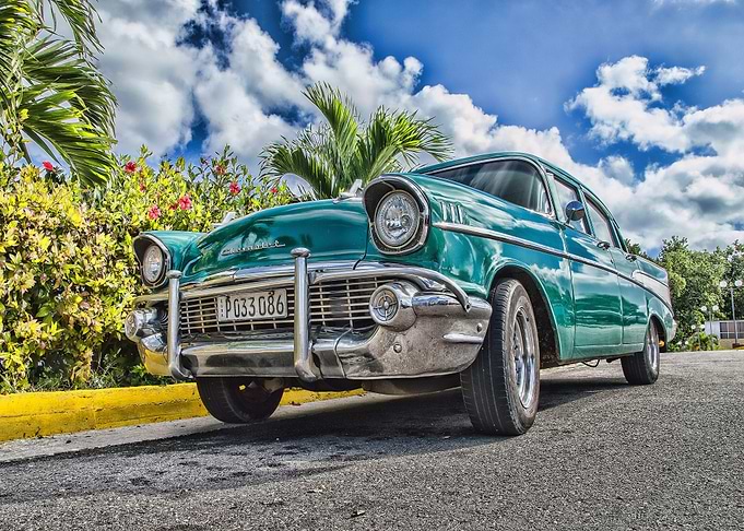 blue car cloud