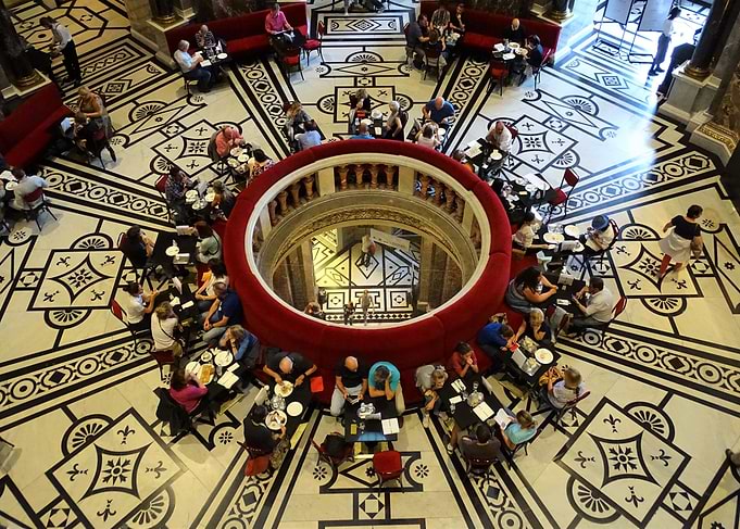 coffee in vienna museum