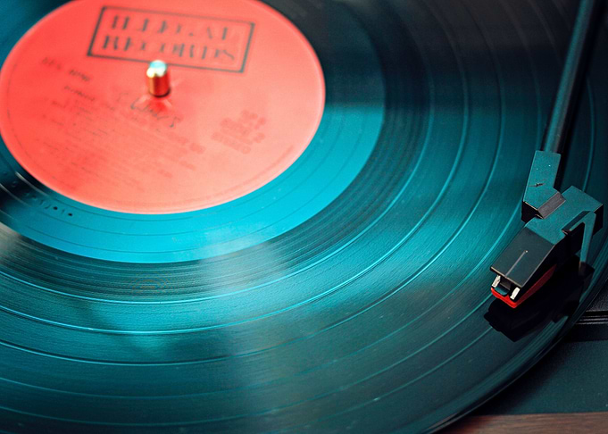 Vinyl player