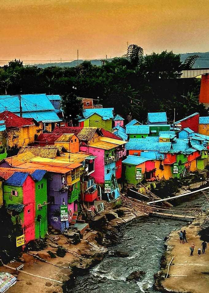 Homes Fullcolour