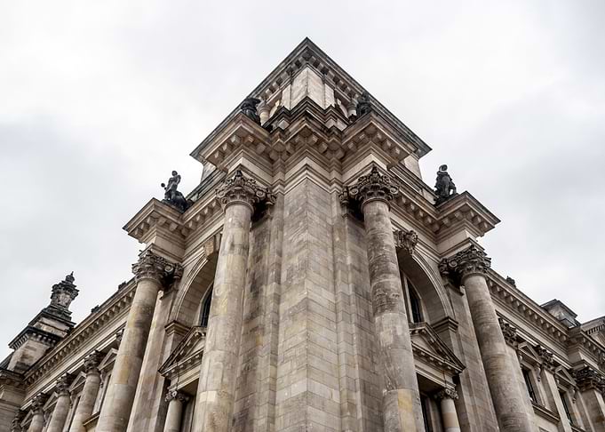 Corner view of an building
