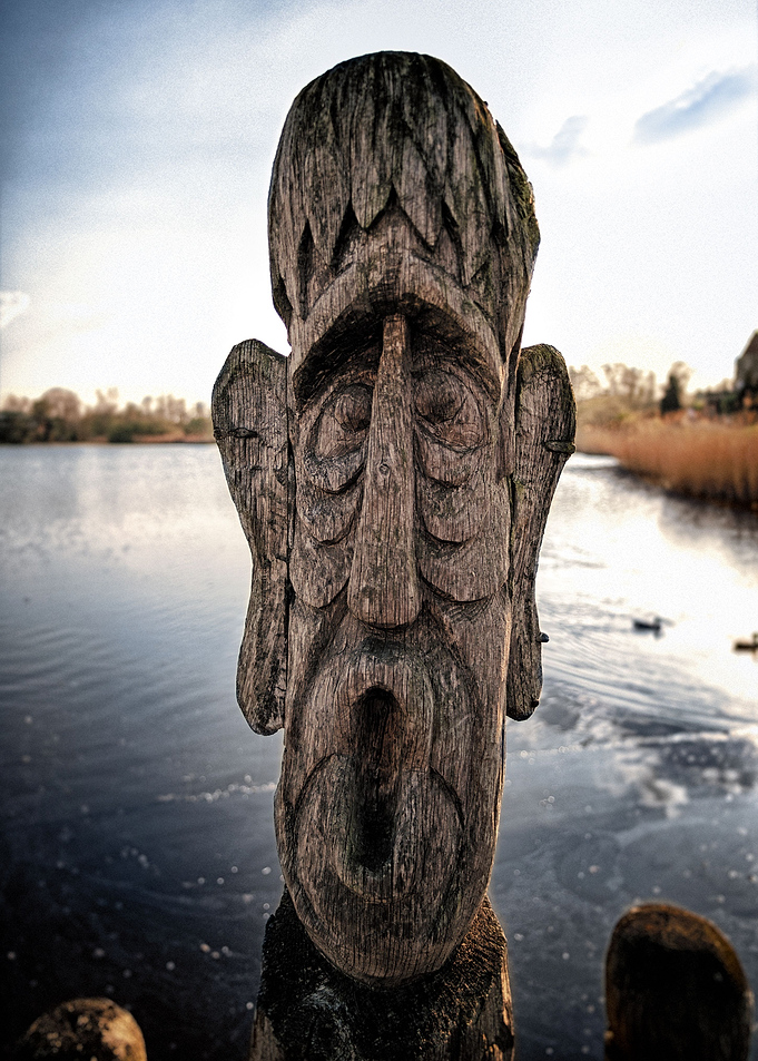 Gifhor Wood Faces VIII