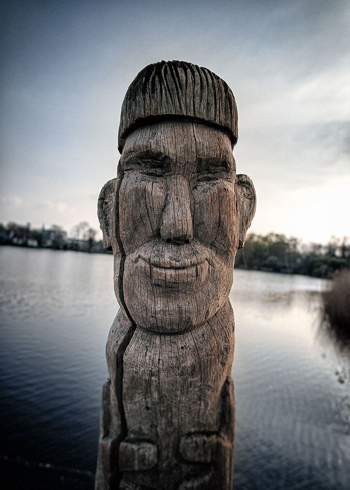 Gifhor Wood Faces V