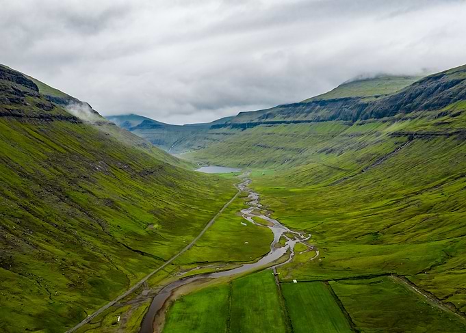 Saksun road by drone