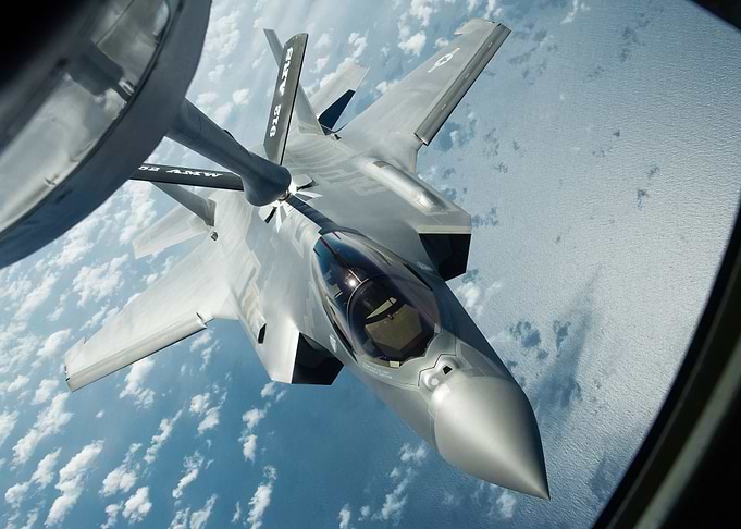 F 35 military jet fighter