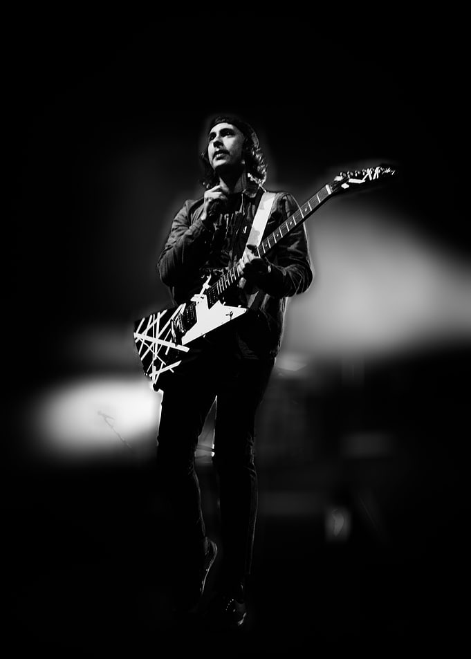 Vic Fuentes