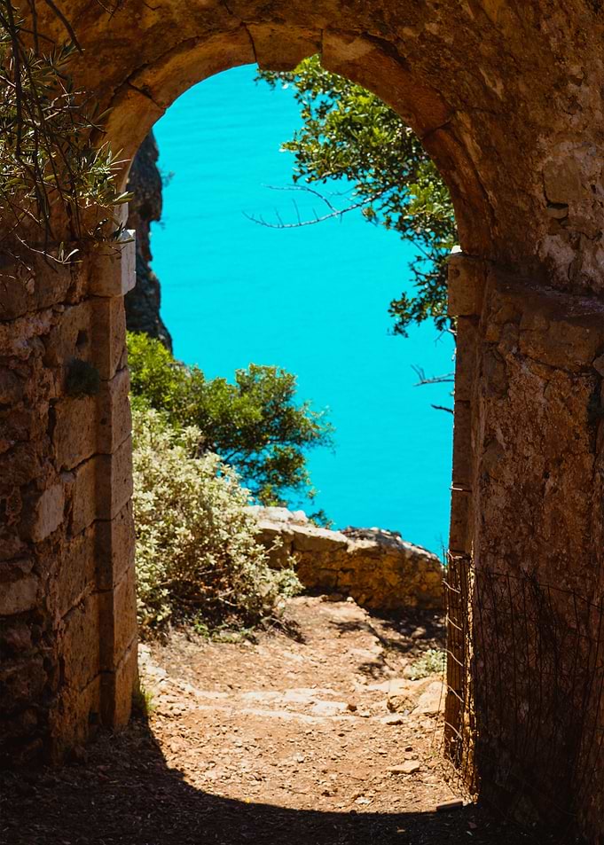 Ruins Arch Gate Entrance O