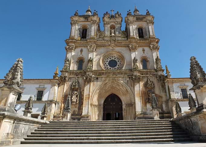 Monastery in Alcobaca 02