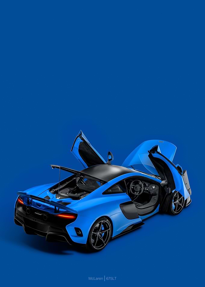 McLaren 675LT blue