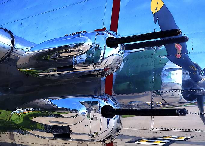B25 Machune guns