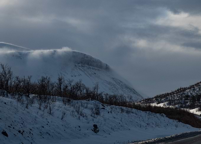 Mountains before a storm