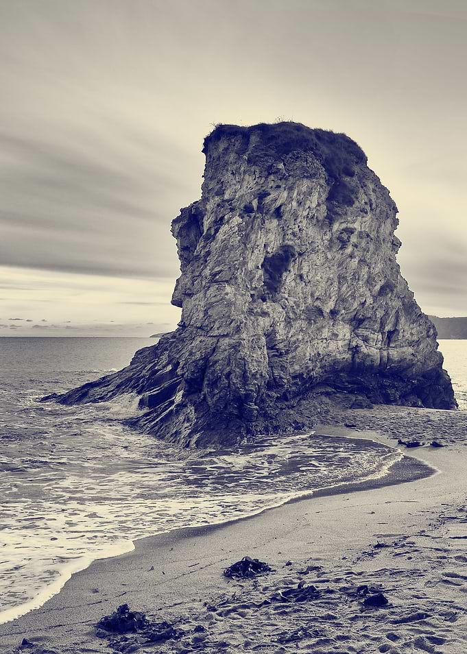 Giant Rock In The Waves