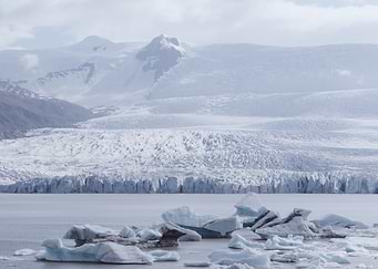 Glacier 02 Iceland