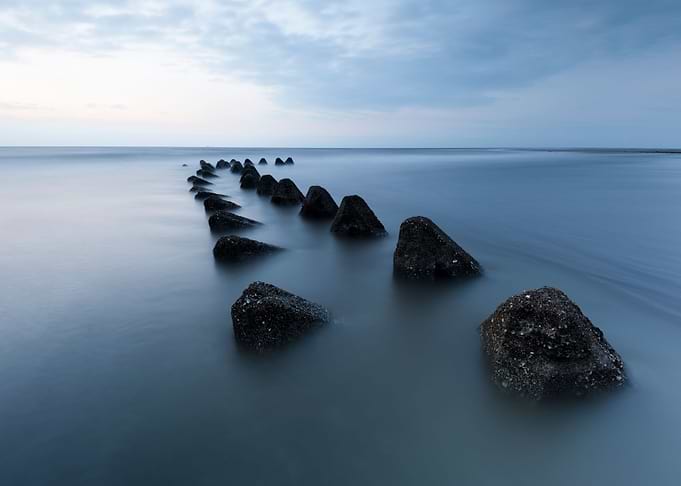 Onigiri in the sea