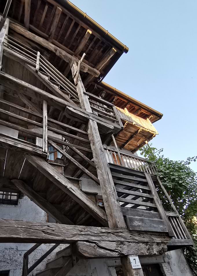 timberwood house in italy