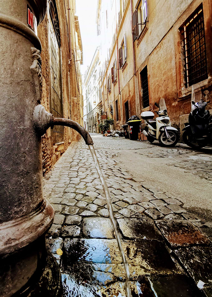 Small street in Rome