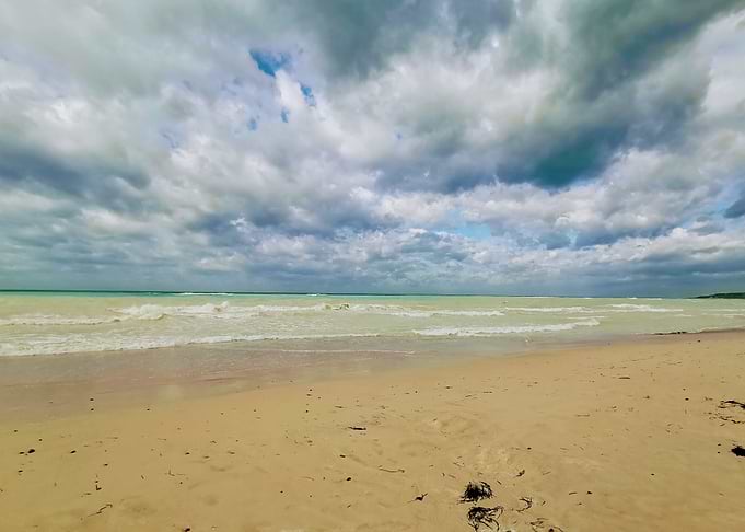 The sea and the clouds