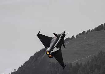 Rafale Black and White