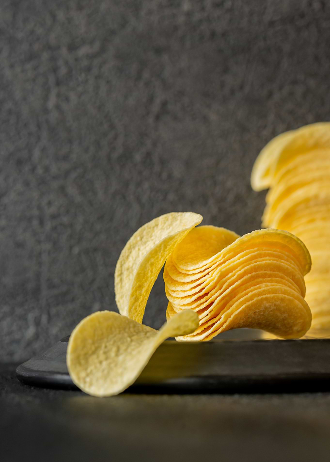 Potato chips on the plate