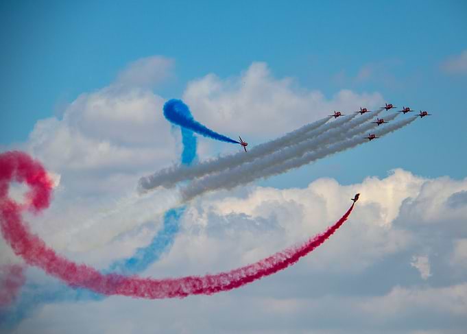 Red Arrow Display